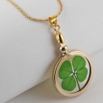 four_leaf_clover_gold_charm_necklace_1.jpg